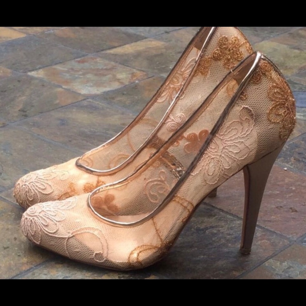 Badgley Mischka Gold Mesh Heels